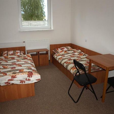 Hostel Hutnik Ostrowiec Świętokrzyski Buitenkant foto